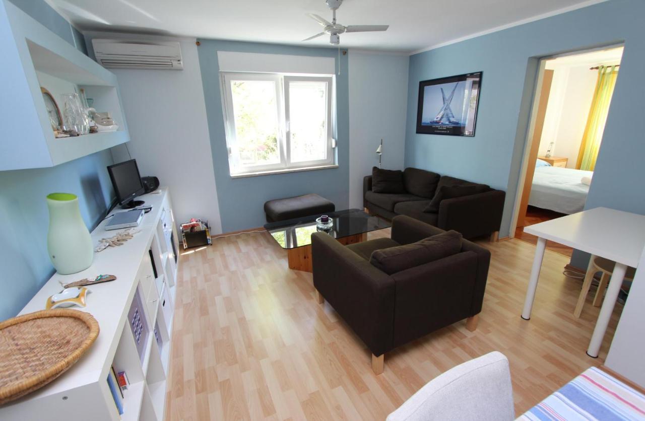 Apartment Maestral Ровінь Екстер'єр фото