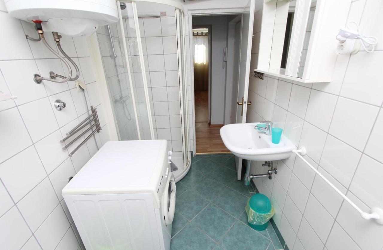Apartment Maestral Ровінь Екстер'єр фото